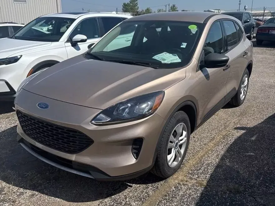 2020 Ford Escape Sport photo 1