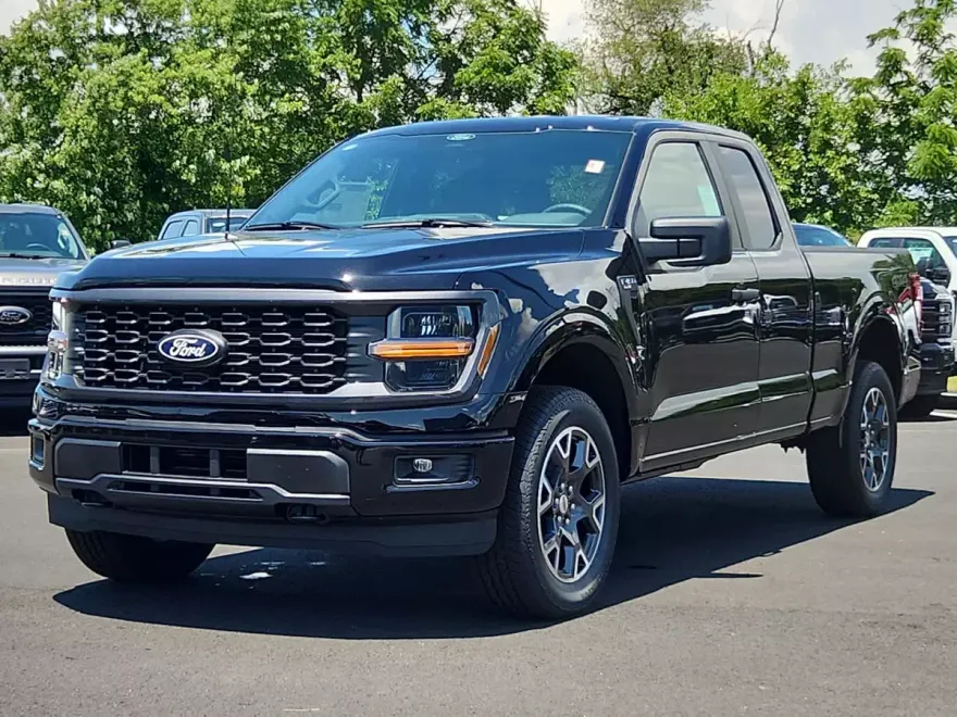 2025 Ford F-150 STX photo 1