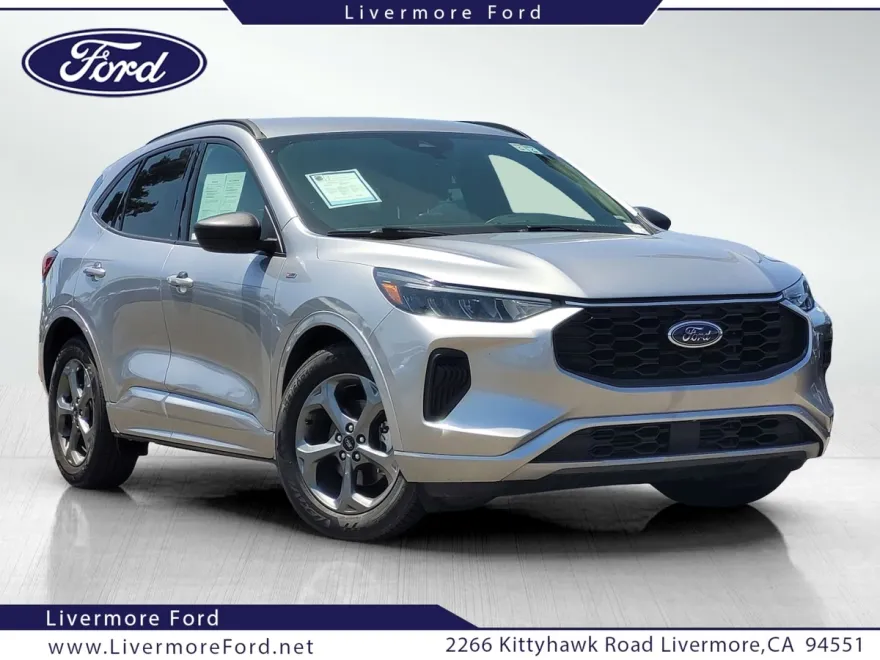 2023 Ford Escape ST-Line photo 1