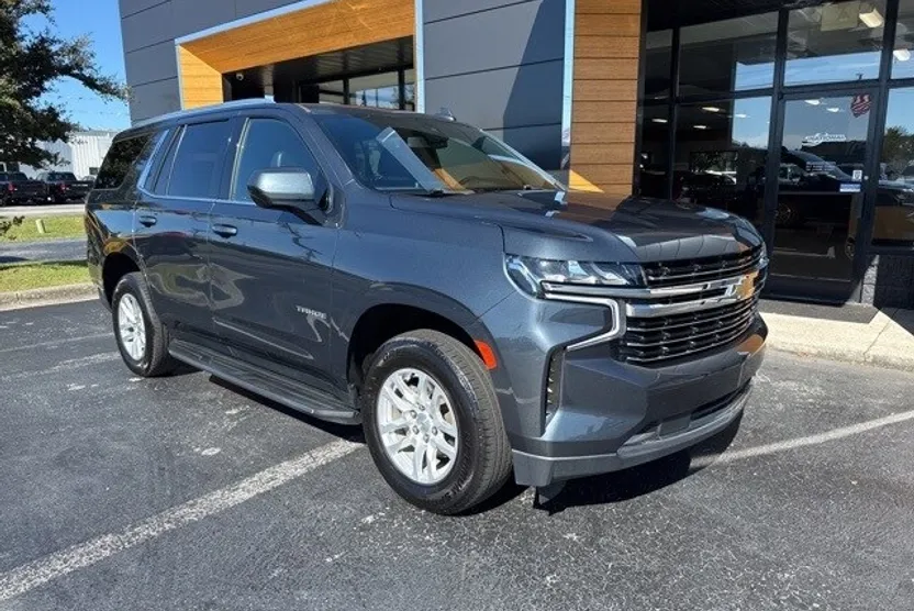 2021 Chevrolet Tahoe LT photo 1