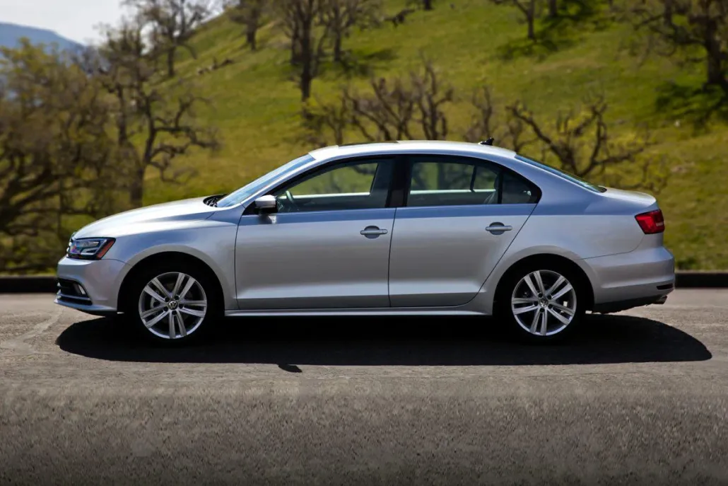 2015 Volkswagen Jetta 1.8T SE photo 1