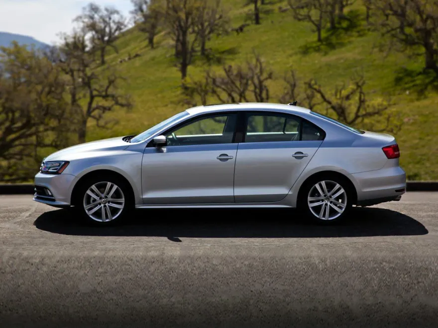 2015 Volkswagen Jetta 1.8T SE photo 1