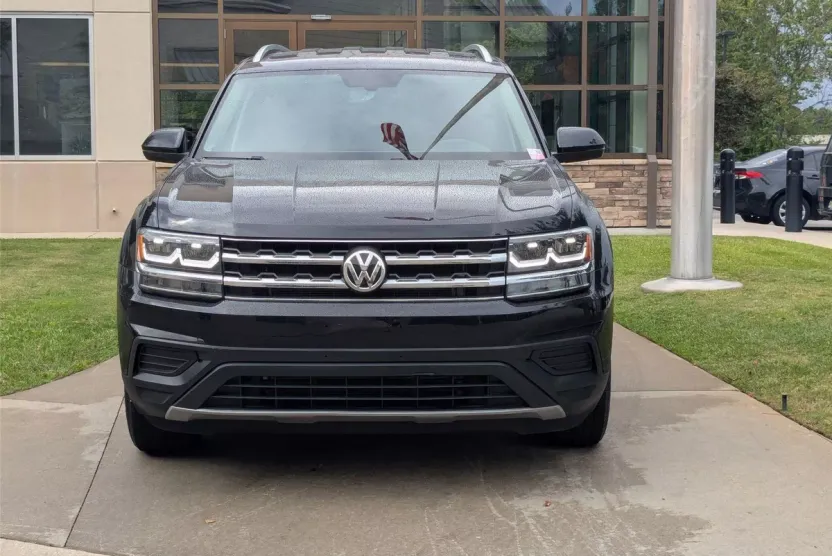 2019 Volkswagen Atlas V6 S photo 1