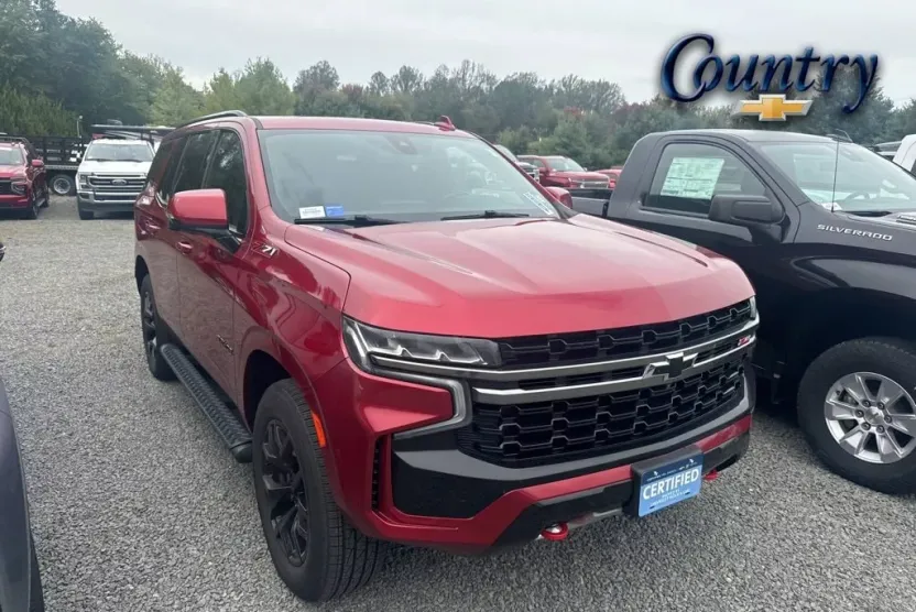 2022 Chevrolet Tahoe Z71 photo 1