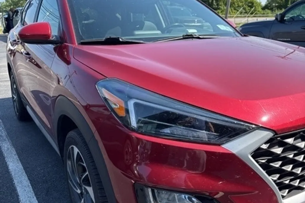 2021 Hyundai Tucson Sport photo 1