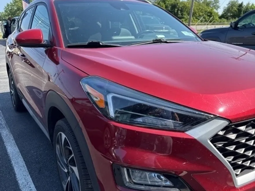 2021 Hyundai Tucson Sport photo 1