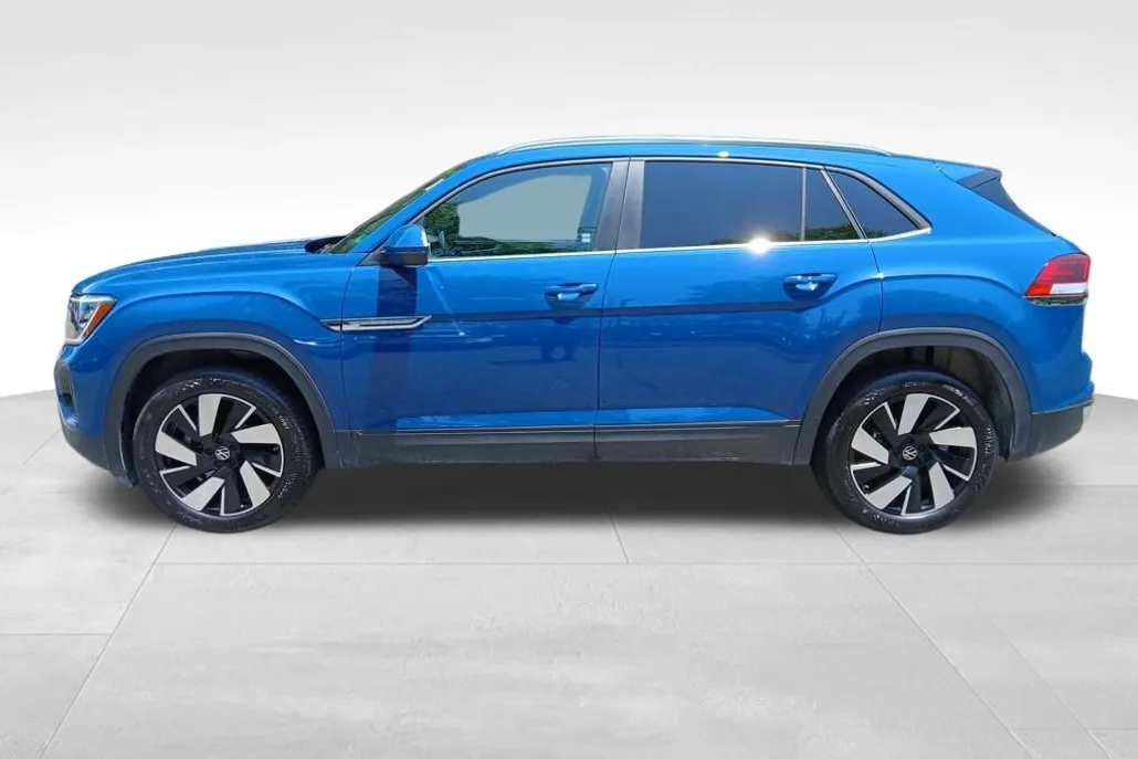 2025 Volkswagen Atlas Cross Sport SE Technology photo 1