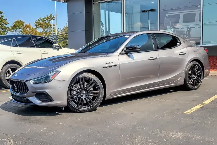 2022 Maserati Ghibli Modena photo 1