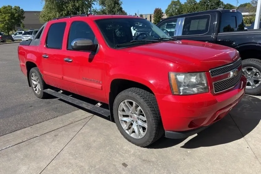 2007 Chevrolet Avalanche LTZ photo 1