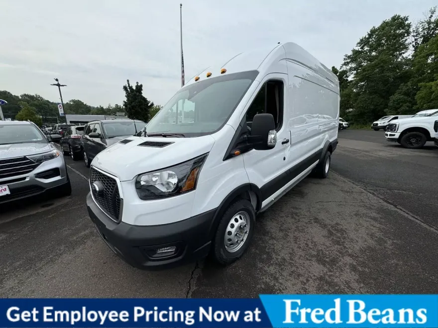 2024 Ford Transit Cargo photo 1