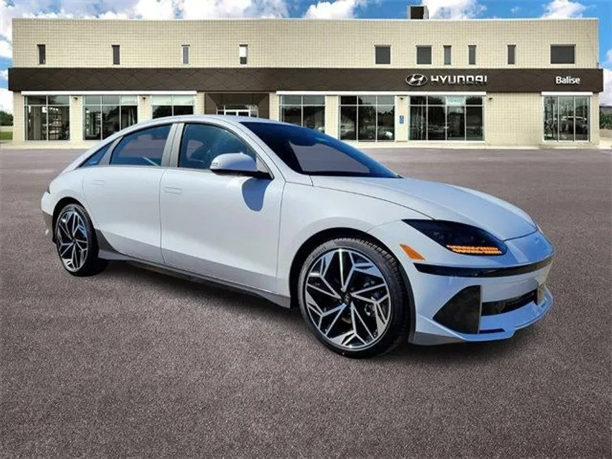 2025 Hyundai Ioniq 6 SEL photo 1