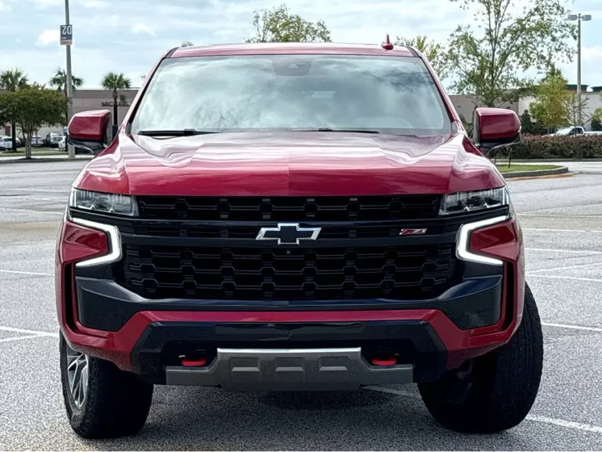 2023 Chevrolet Tahoe Z71 photo 1