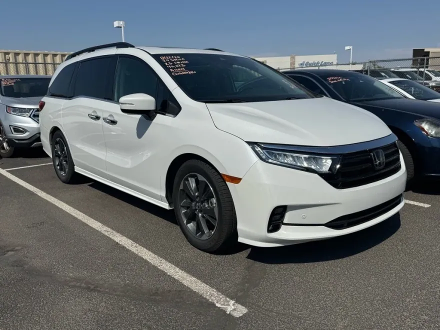 2023 Honda Odyssey Elite photo 1
