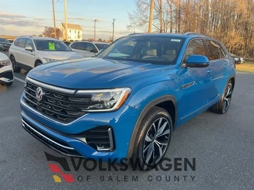 2025 Volkswagen Atlas Cross Sport SEL Premium R-Line photo 1