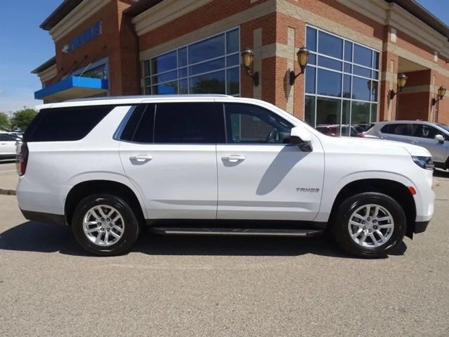 2022 Chevrolet Tahoe LT photo 1