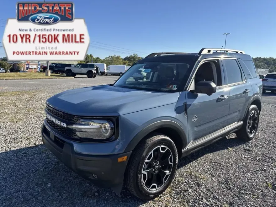 2025 Ford Bronco Sport Outer Banks photo 1