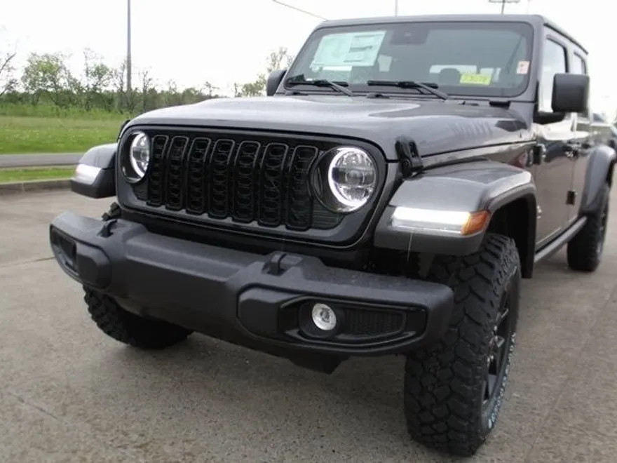 2025 Jeep Gladiator Willys photo 1