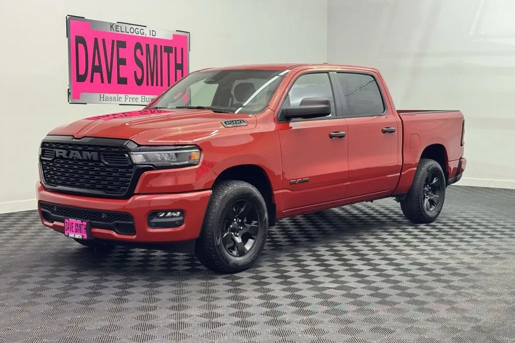 2025 Ram 1500 Tradesman photo 1