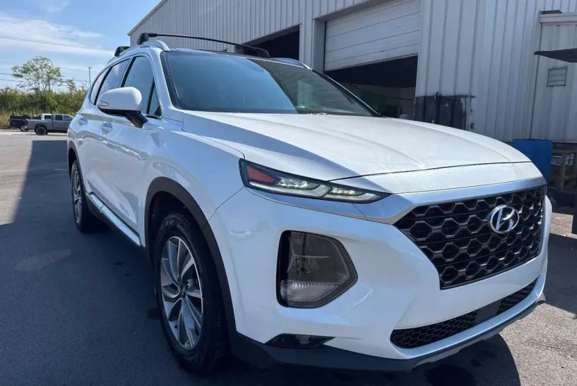 2020 Hyundai Santa Fe SEL photo 1