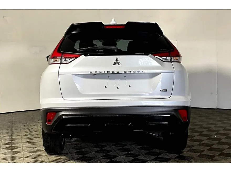 2025 Mitsubishi Eclipse Cross SEL photo 1