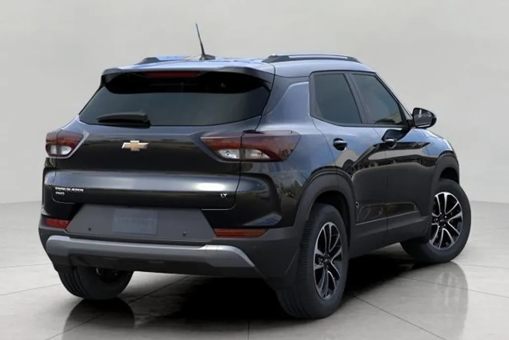 2026 Chevrolet Trailblazer LT photo 1