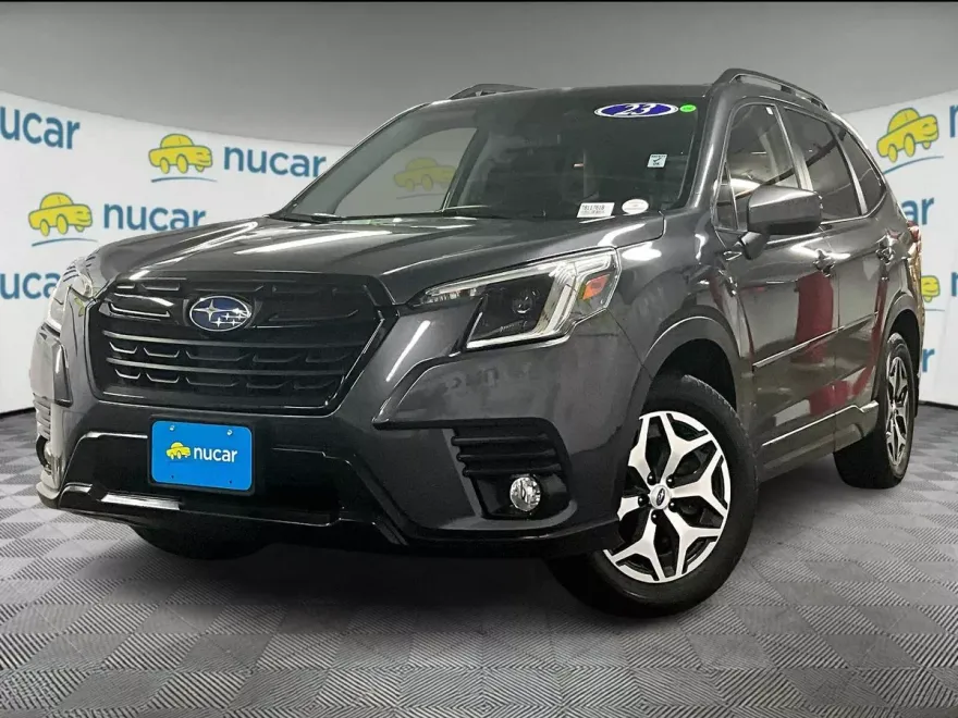 2023 Subaru Forester Premium photo 1