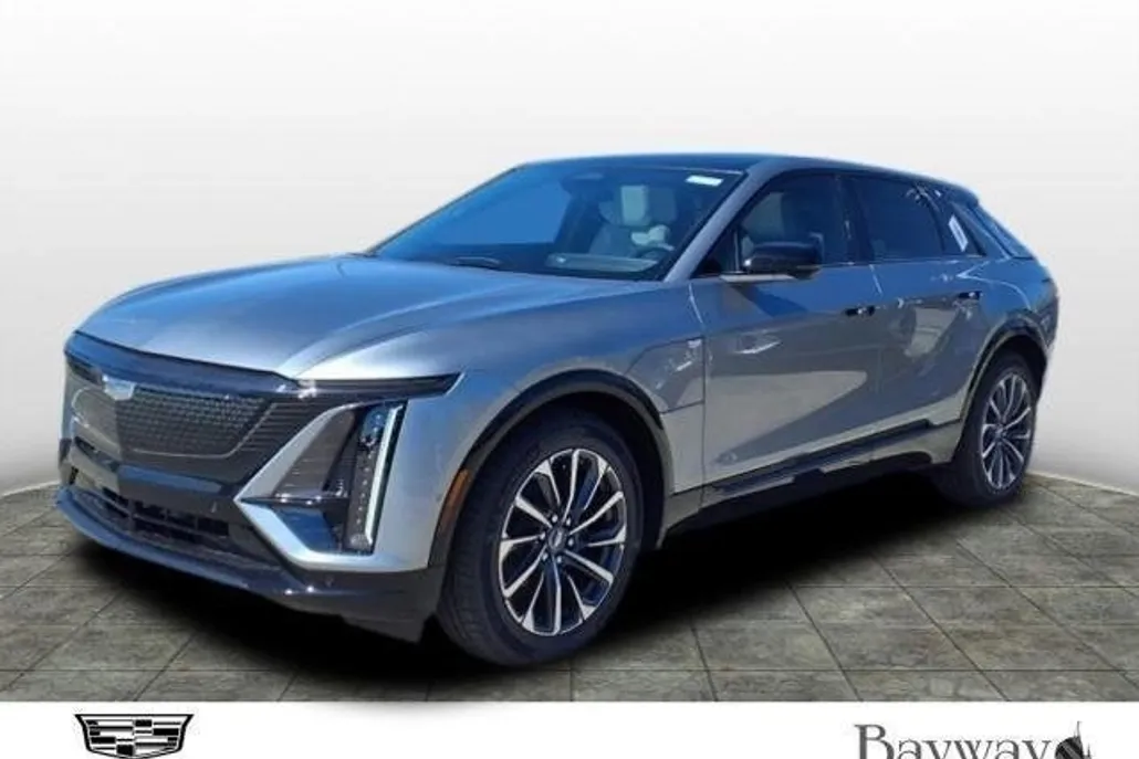 2025 Cadillac Lyriq Sport photo 1