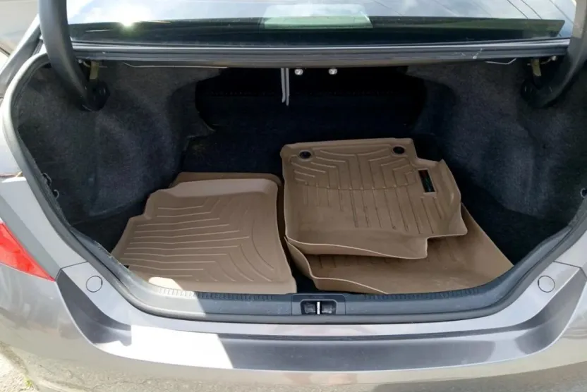 2015 Toyota Camry XLE photo 1