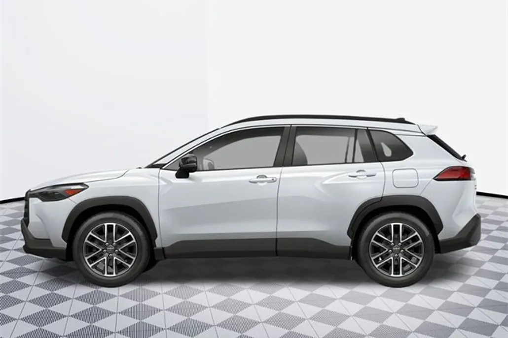 2026 Toyota Corolla Cross XLE photo 1