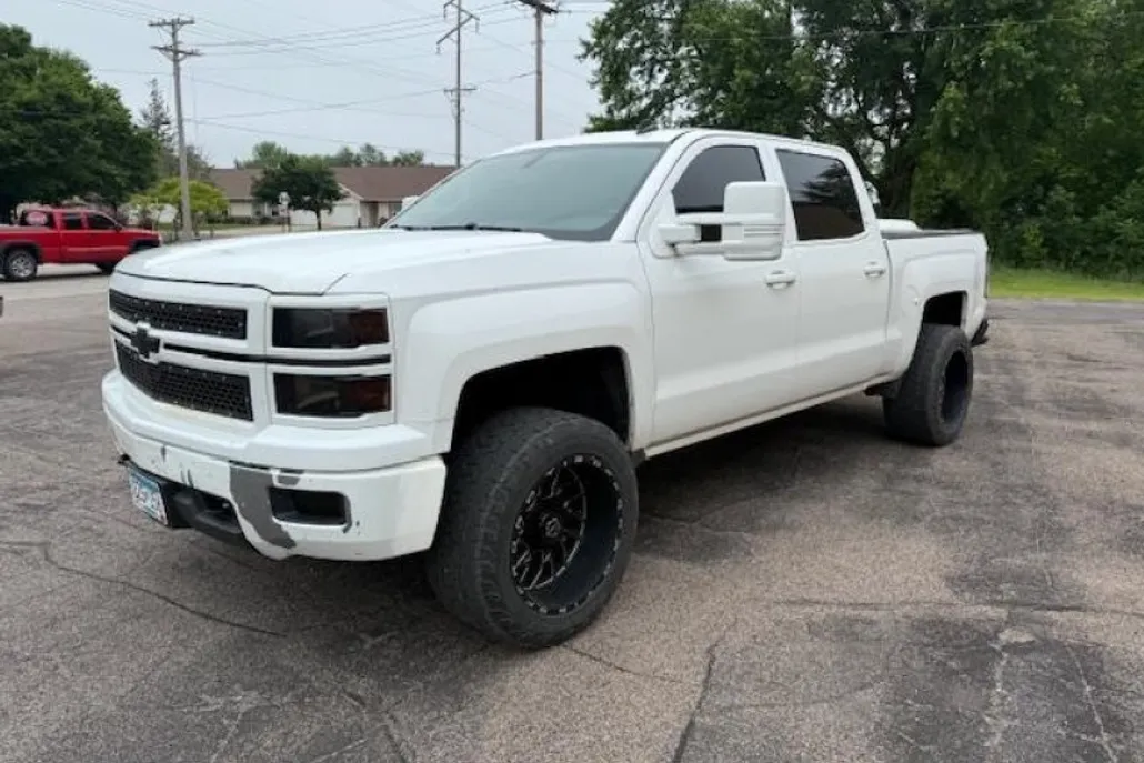 2014 Chevrolet Silverado 1500 LT photo 1