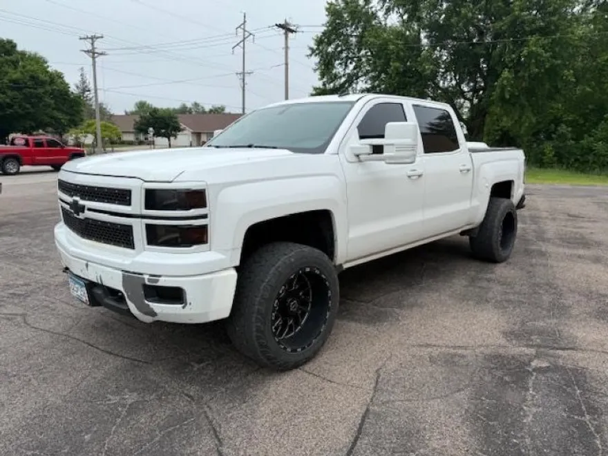2014 Chevrolet Silverado 1500 LT photo 1