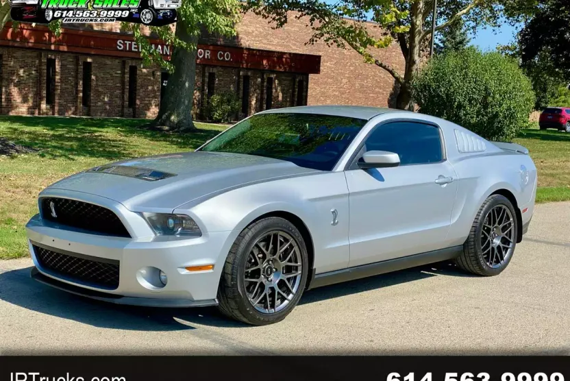 2012 Ford Mustang Shelby GT500 photo 1