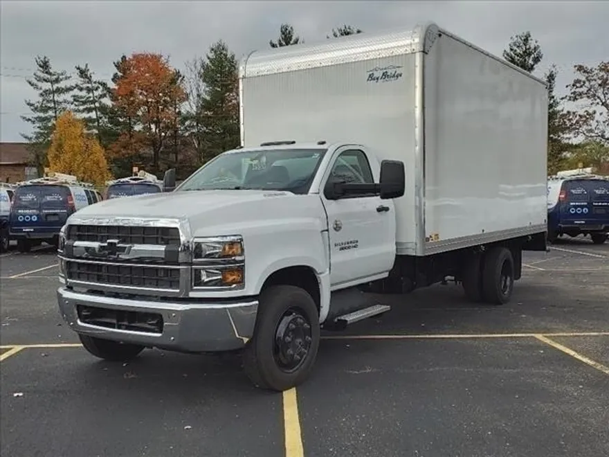 2023 Chevrolet Silverado 6500HD Work Truck photo 1