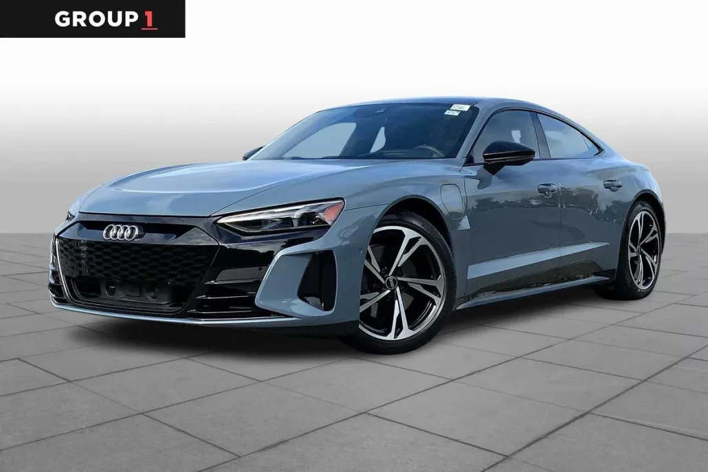 2022 Audi e-tron GT Prestige photo 1