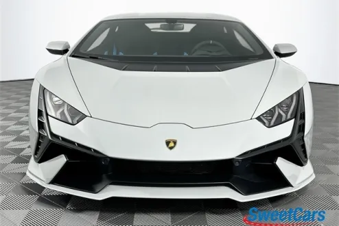 2023 Lamborghini Huracan Tecnica photo 2