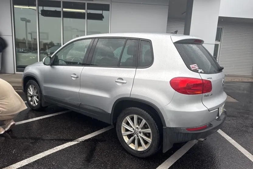 2014 Volkswagen Tiguan SE photo 1