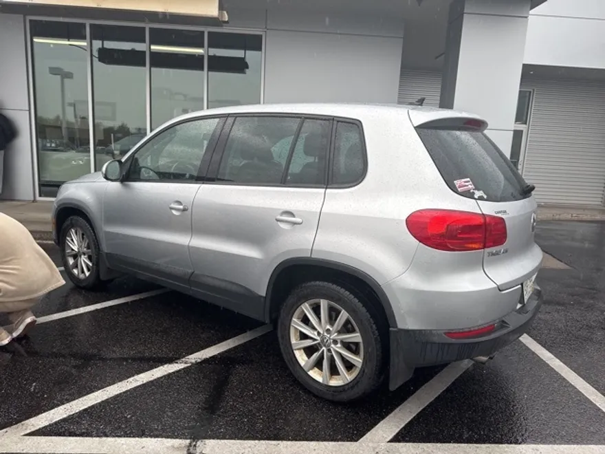2014 Volkswagen Tiguan SE photo 1