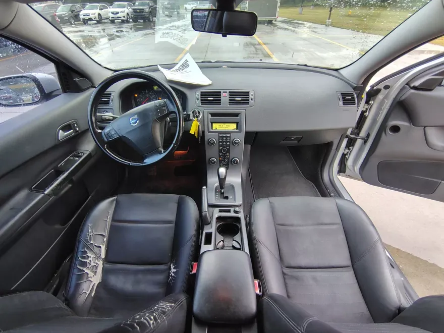2010 Volvo C30 T5 photo 1
