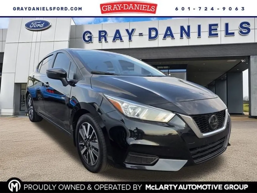 2020 Nissan Versa 1.6 SV photo 1