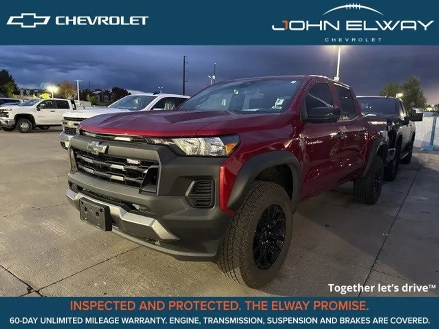 2024 Chevrolet Colorado Trail Boss photo 1
