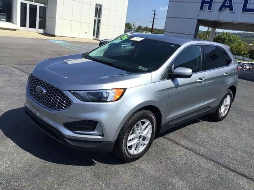 2024 Ford Edge SEL photo 1