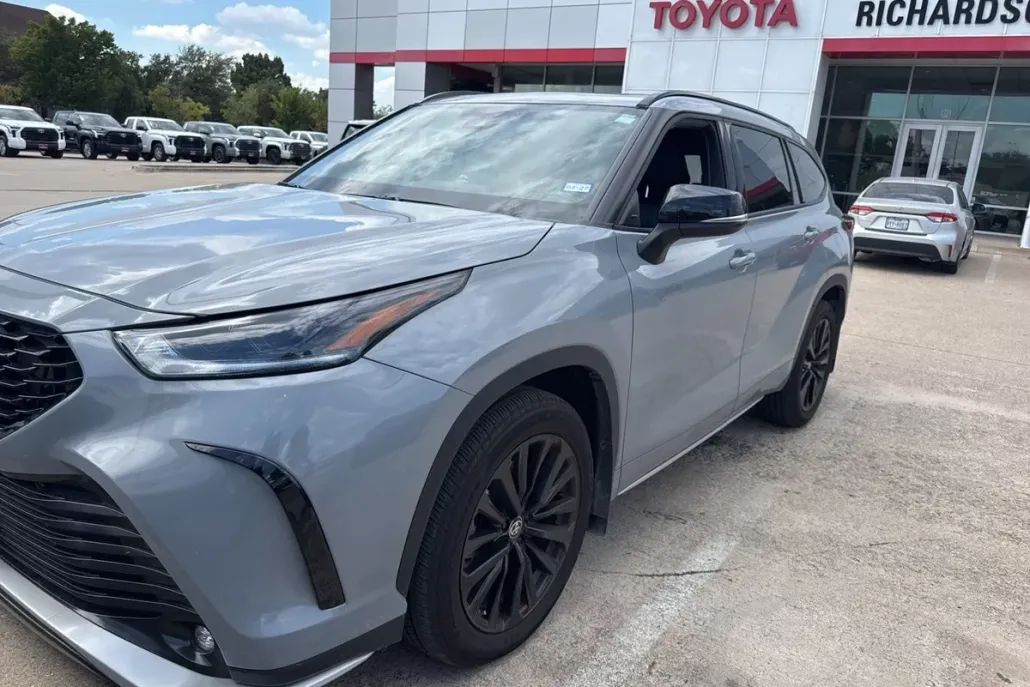 2025 Toyota Highlander XLE XSE Platinum Limited photo 1