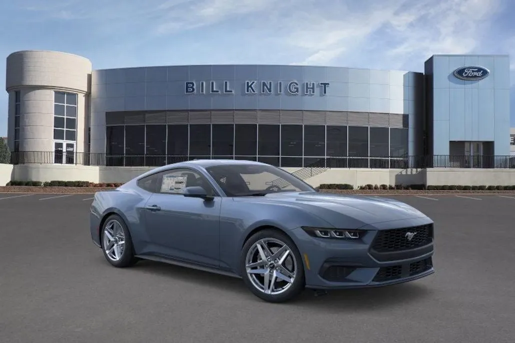 2025 Ford Mustang EcoBoost photo 1
