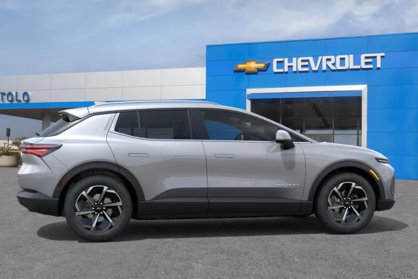 2026 Chevrolet Equinox EV 1LT photo 1