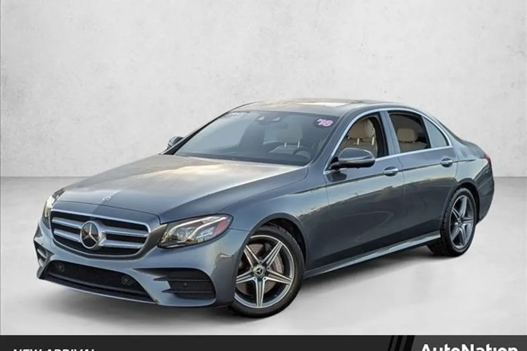 2018 Mercedes Benz E 300 Sedan photo 1