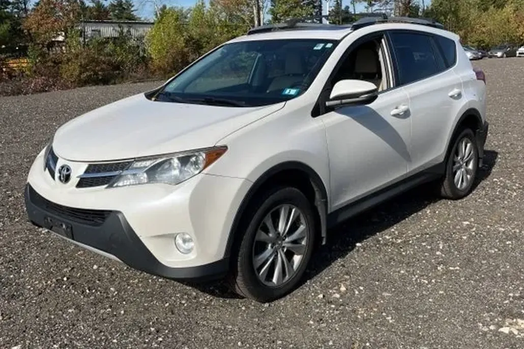 2014 Toyota RAV4 Limited photo 1