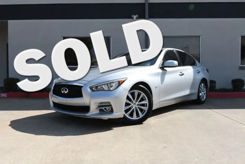 2015 Infiniti Q50 Premium photo 1