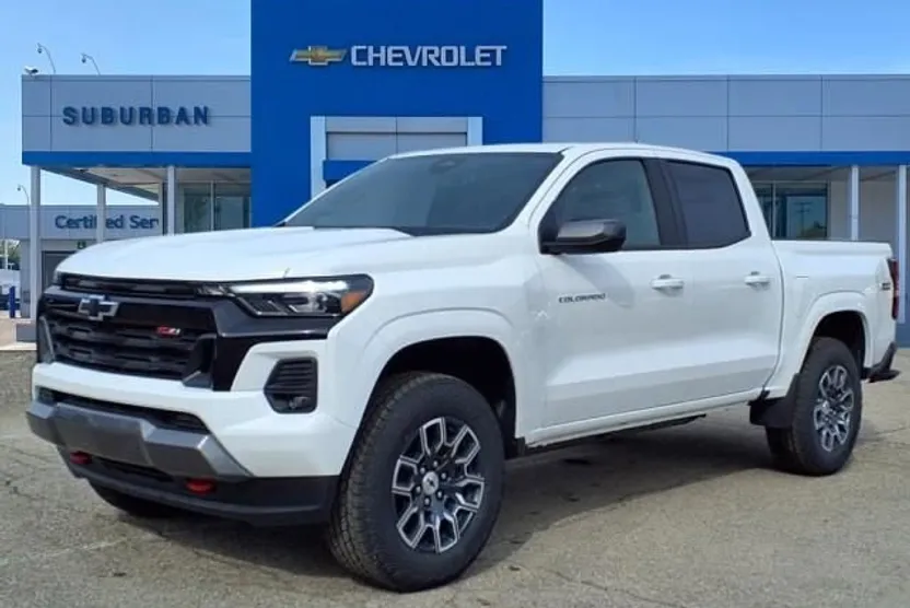 2025 Chevrolet Colorado Z71 photo 1