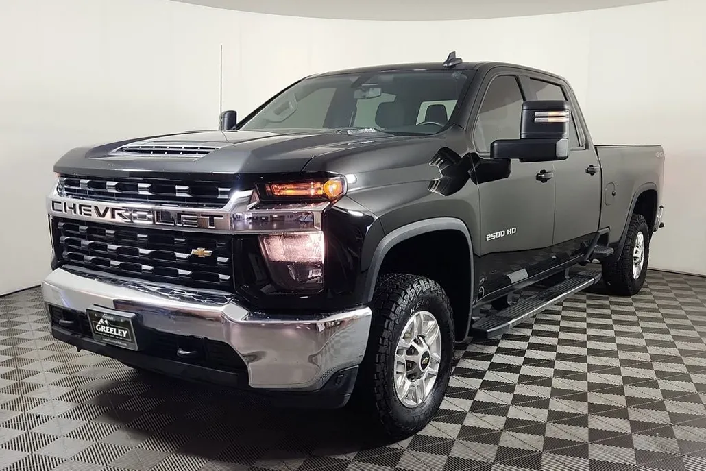 2023 Chevrolet Silverado 2500HD LT photo 1