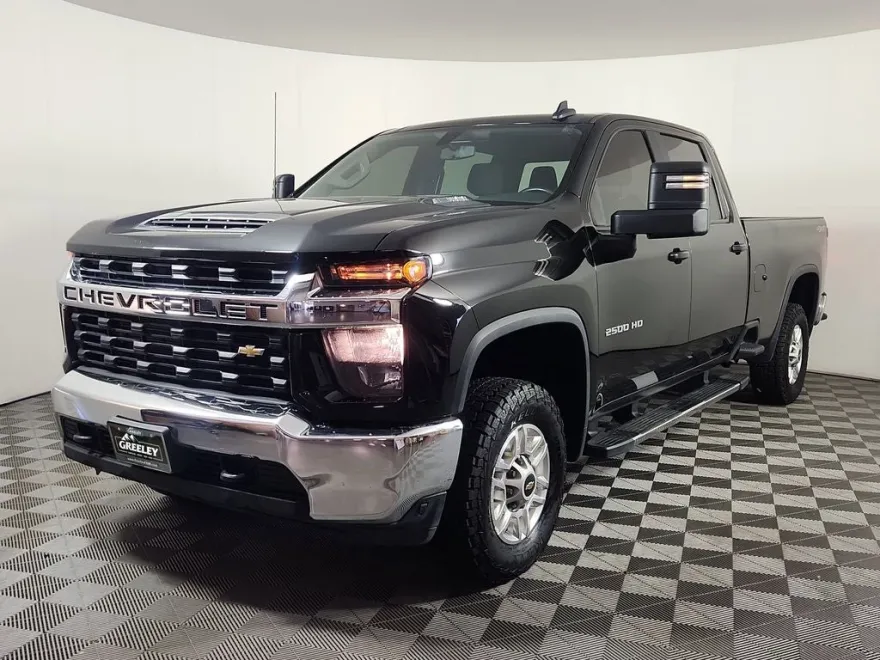 2023 Chevrolet Silverado 2500HD LT photo 1